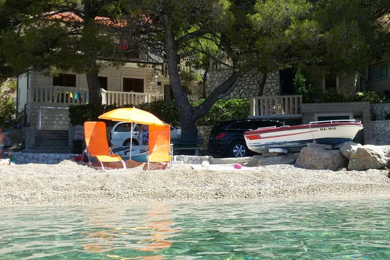 Apartments By The Sea Brela, Makarska - 16065 Kültér fotó